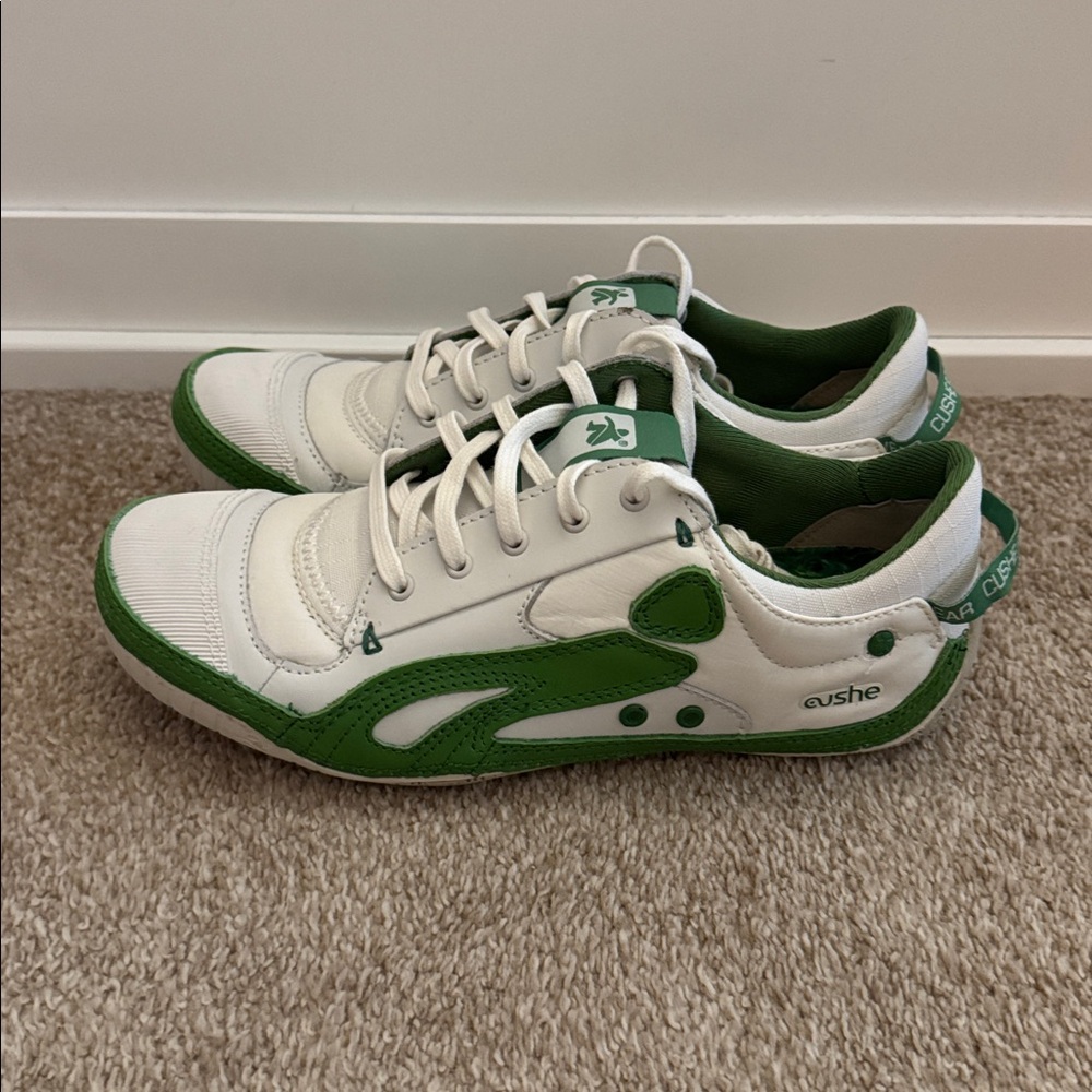 NIB Cushe Boutique Women’s Sneaker, White and Green, US Size 8 - Picture 3 of 10